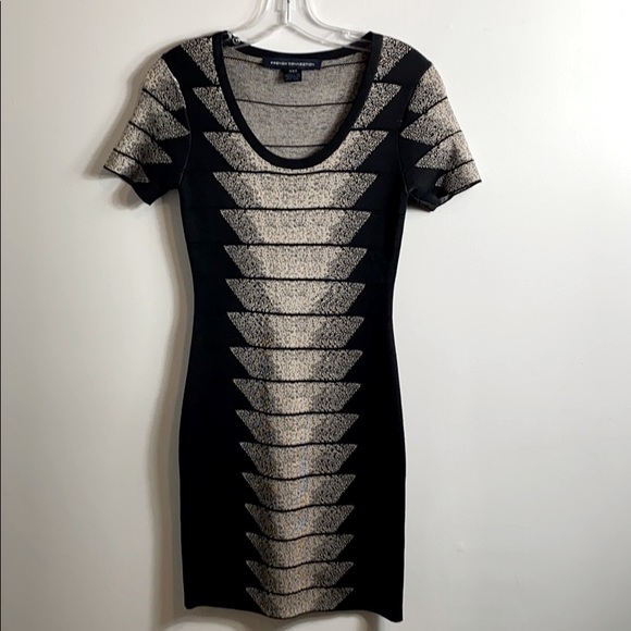 French Connection Dresses & Skirts - French Connection printed midi dress sz 6